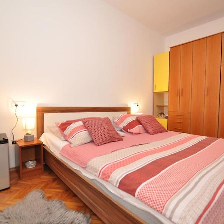 Central Apartment Marco Polo Сплит Экстерьер фото